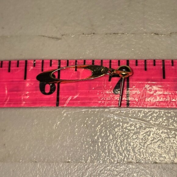 Vintage Gold Tone Dangle Earrings - Picture 3 of 3